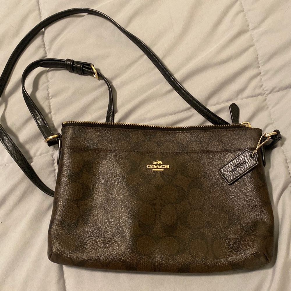 Coach Signature Crossbody F58316